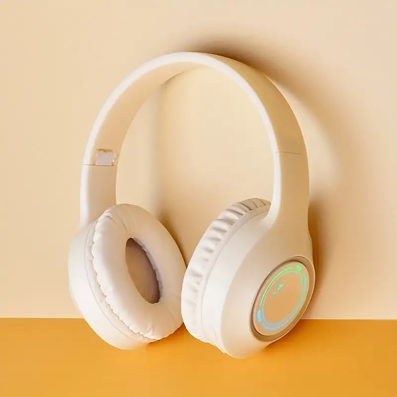Ear cushion close-up