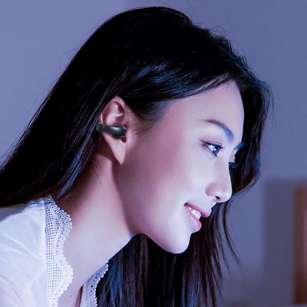 S03 Bluetooth 5.2 earbuds charging case open